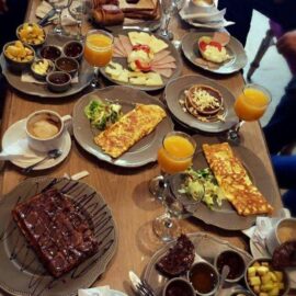 Alternative view of Invitation petit déjeuner pour 2 personnes