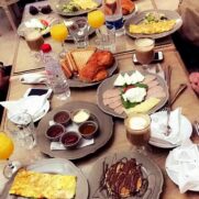 Invitation petit déjeuner pour 2 personnes